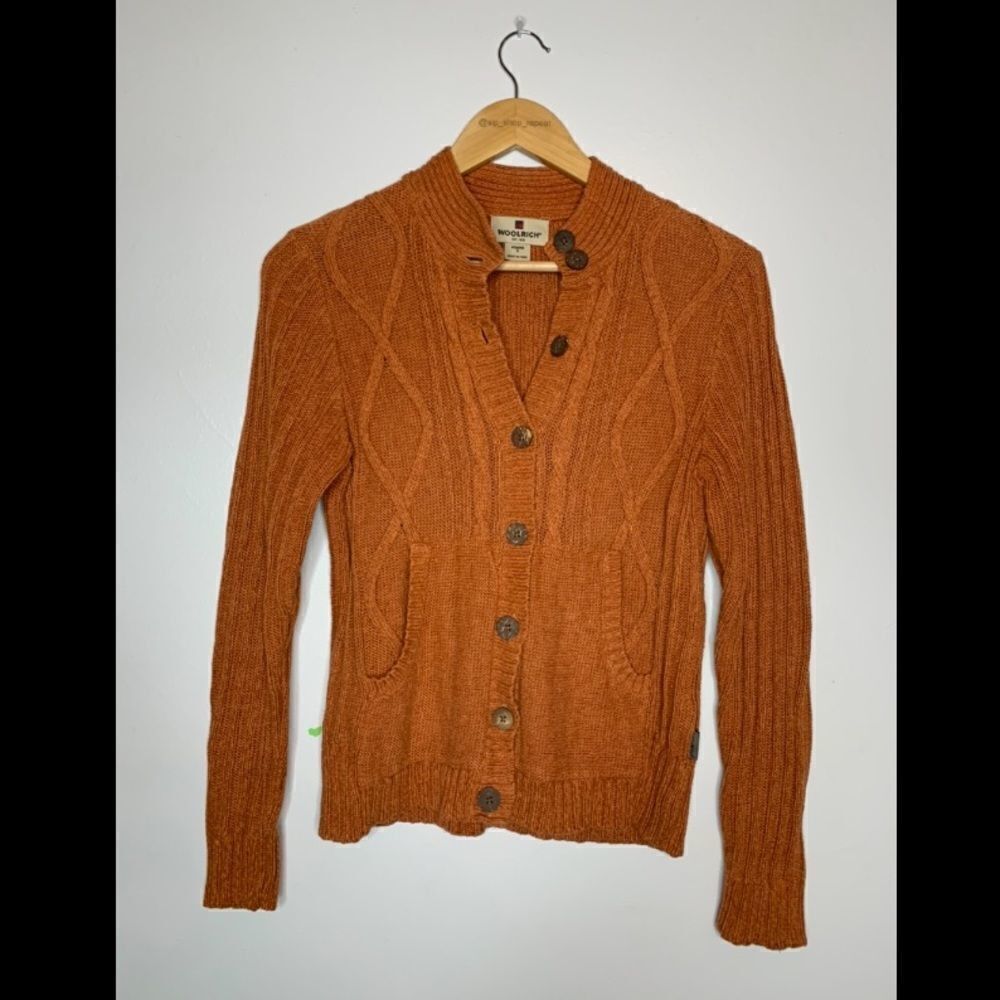 Woolrich cable knit cardigan. Small